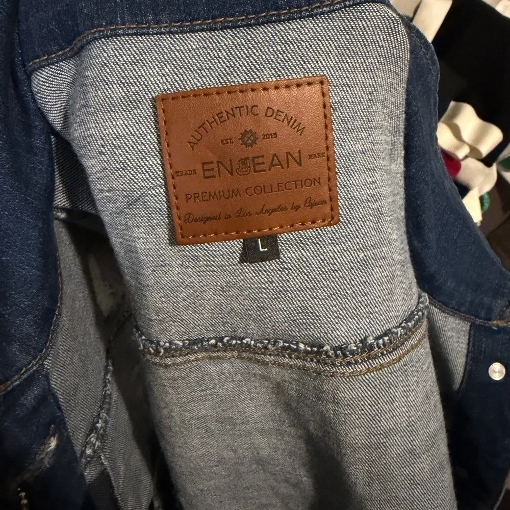 Women's Blue Denim Vest - Picture 7 of 7
